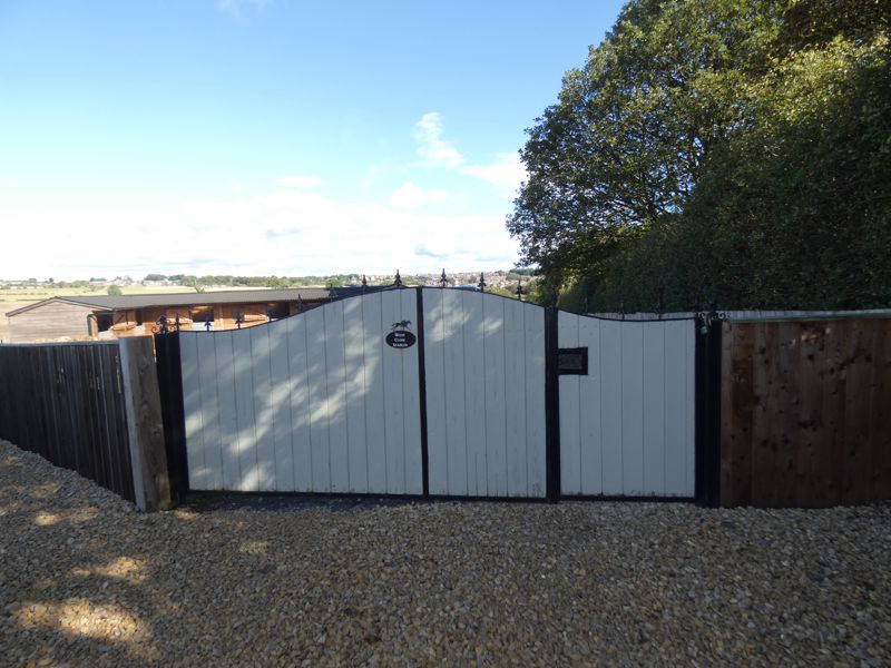 Paddock/Stables- click for photo gallery